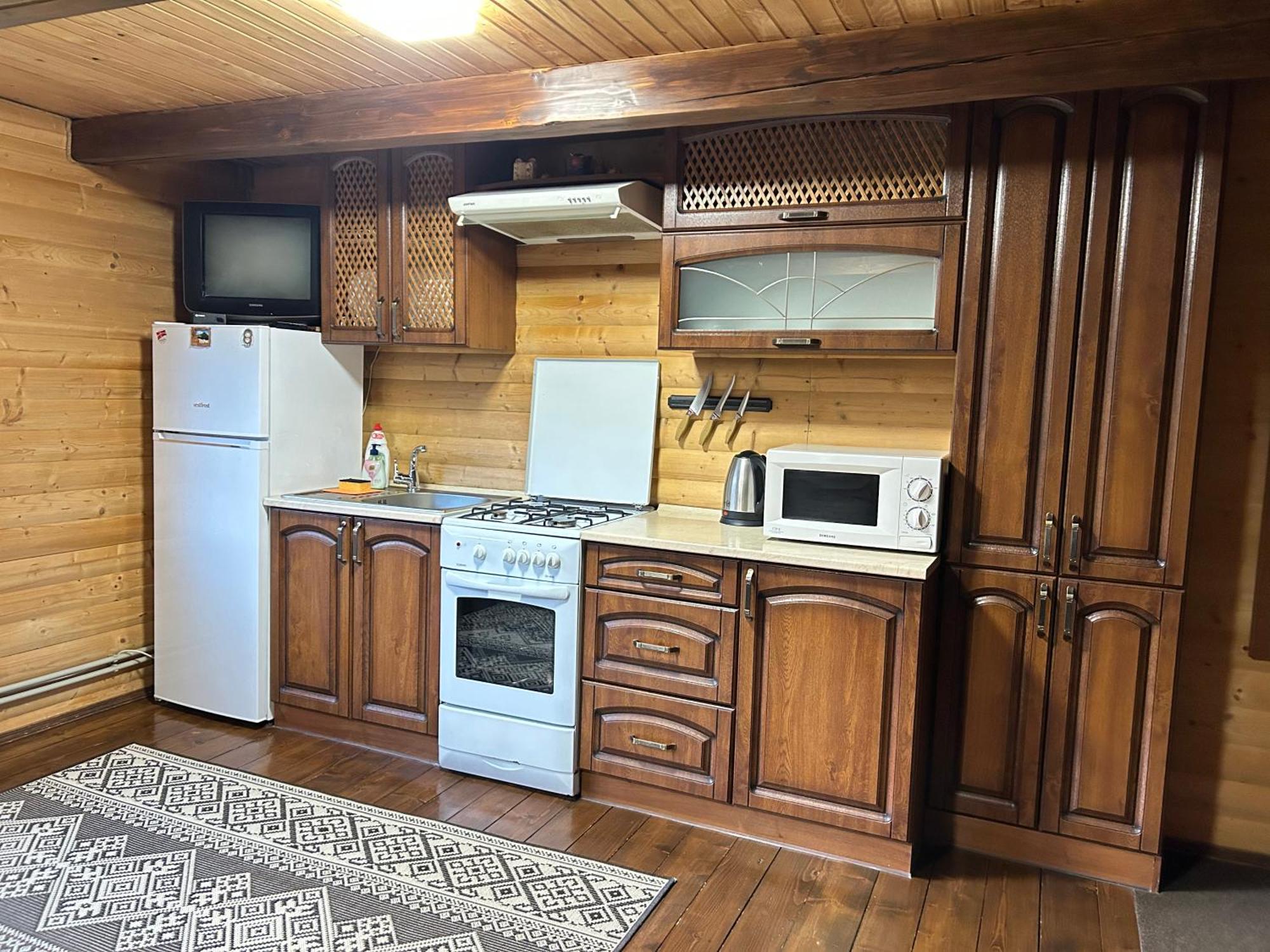 Guest House Kaspiy Μπούκοβελ Εξωτερικό φωτογραφία
