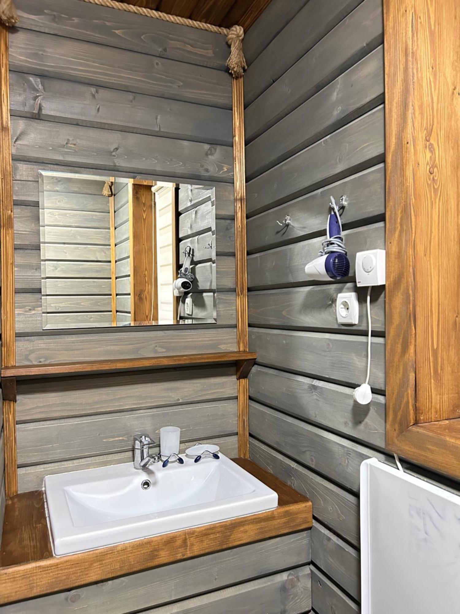 Guest House Kaspiy Μπούκοβελ Εξωτερικό φωτογραφία