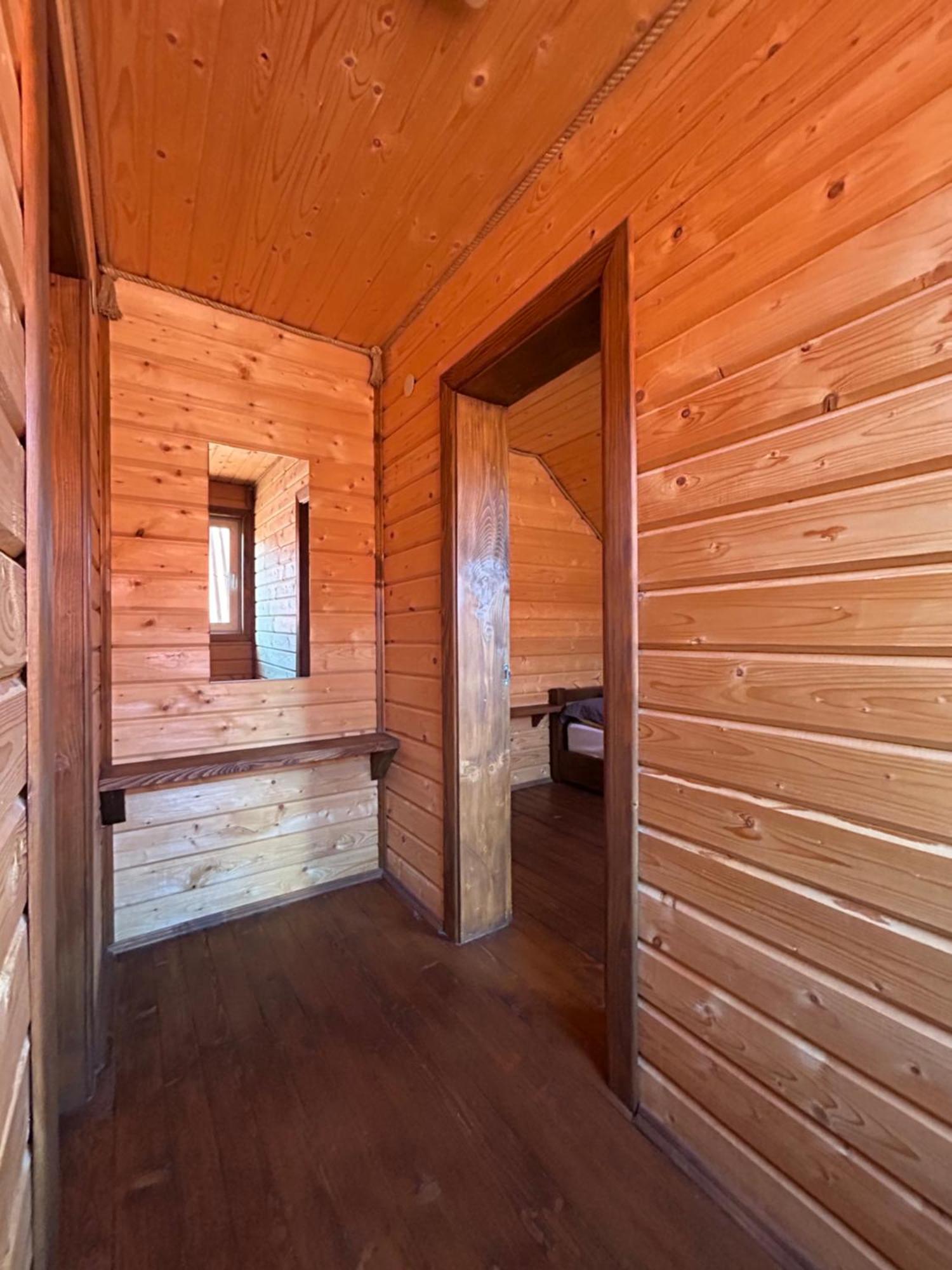 Guest House Kaspiy Μπούκοβελ Εξωτερικό φωτογραφία