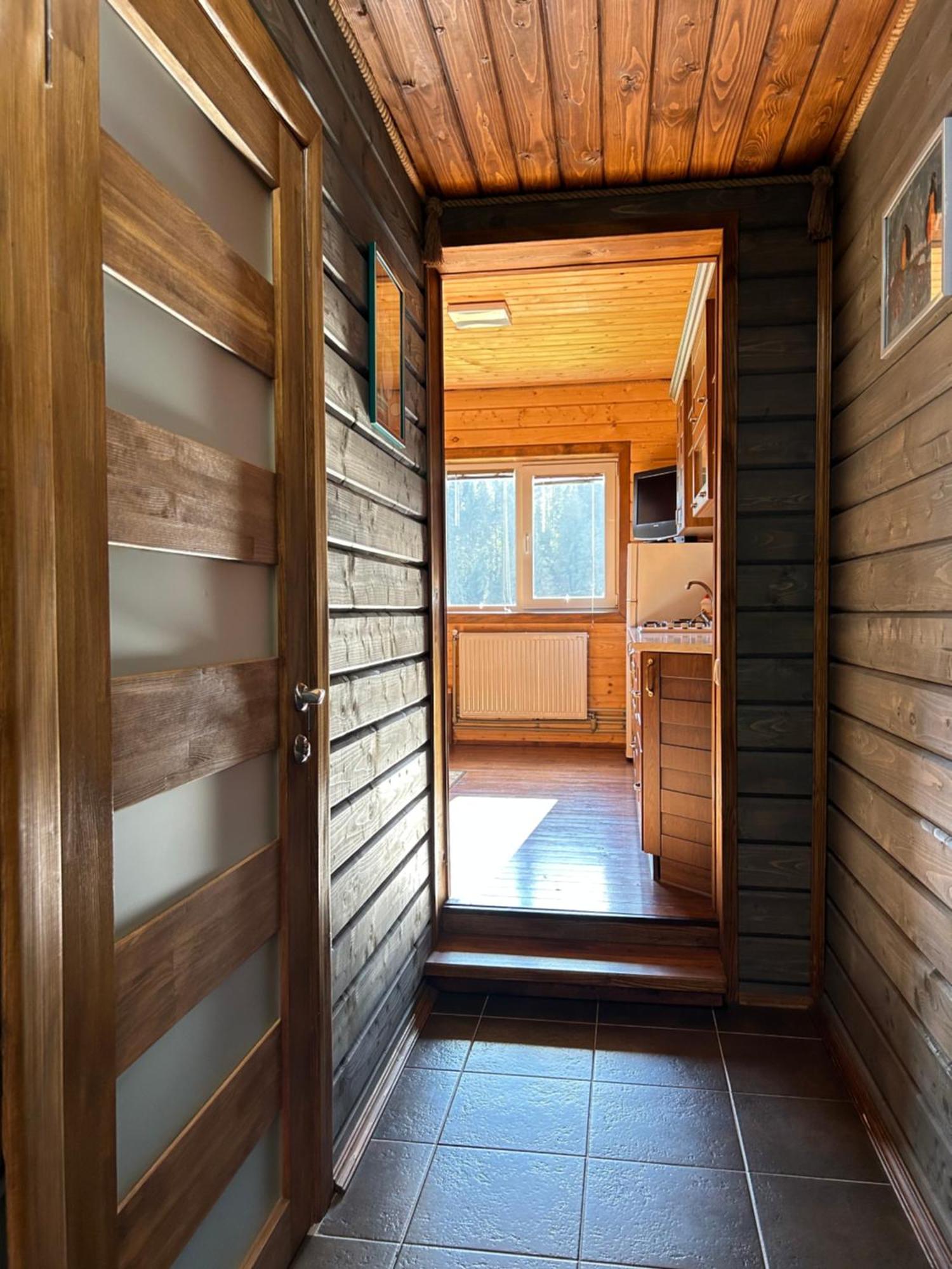 Guest House Kaspiy Μπούκοβελ Εξωτερικό φωτογραφία