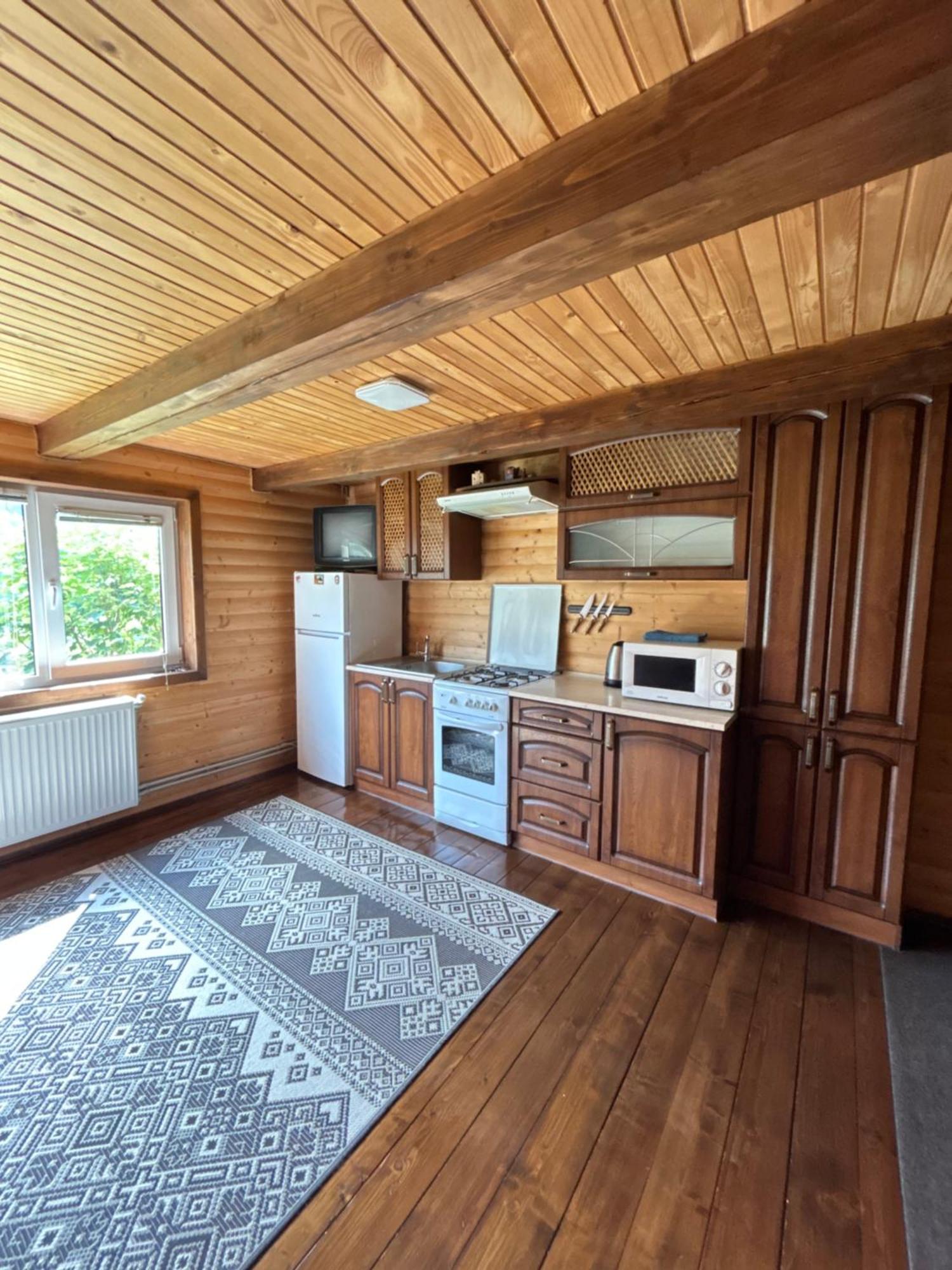 Guest House Kaspiy Μπούκοβελ Εξωτερικό φωτογραφία